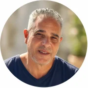 עופר קרטה