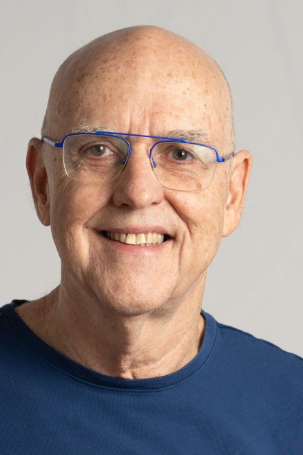 ד"ר צבי פוס 